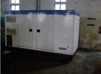 玉溪康明斯150kw大型柴油二手发电机组 玉溪康明斯150kw大型柴油二手发电机组